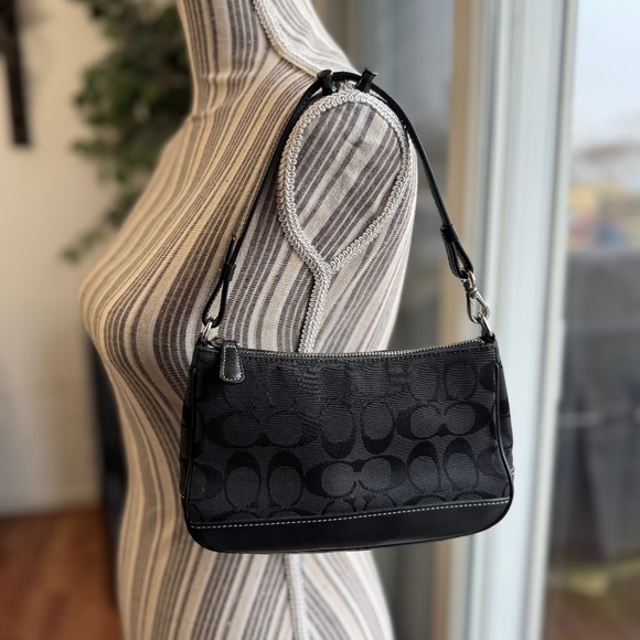 Coach Bag - Picture 1 of 13